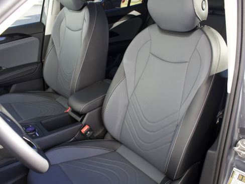 New 2026 Volkswagen Tiguan SE AWD/4WD image 12