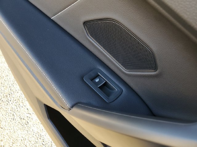 Certified 2023 Volkswagen Tiguan SE R-Line FWD image 20