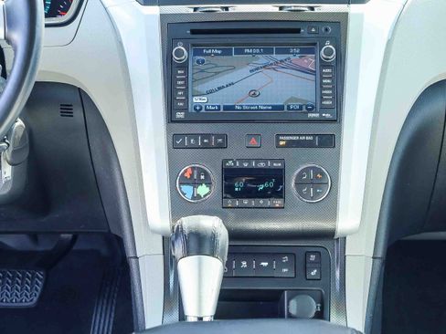 Used 2009 Chevrolet Traverse LTZ AWD/4WD image 10