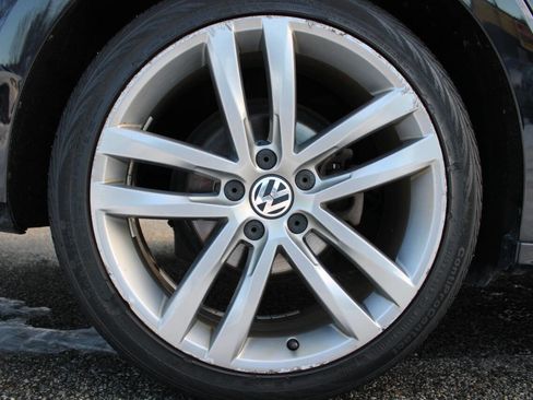 Used 2017 Volkswagen Passat 1.8T R-Line image 21