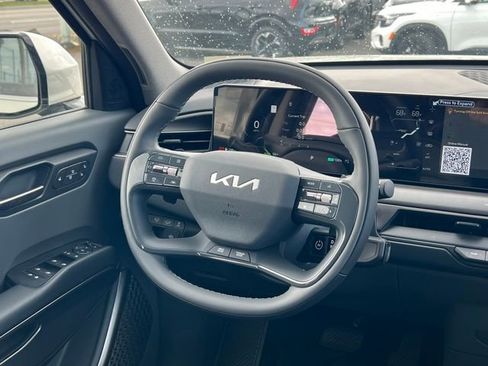 New 2026 Kia EV9 Wind image 16