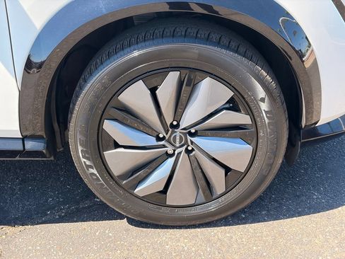 Certified 2025 Nissan Ariya AWD image 10