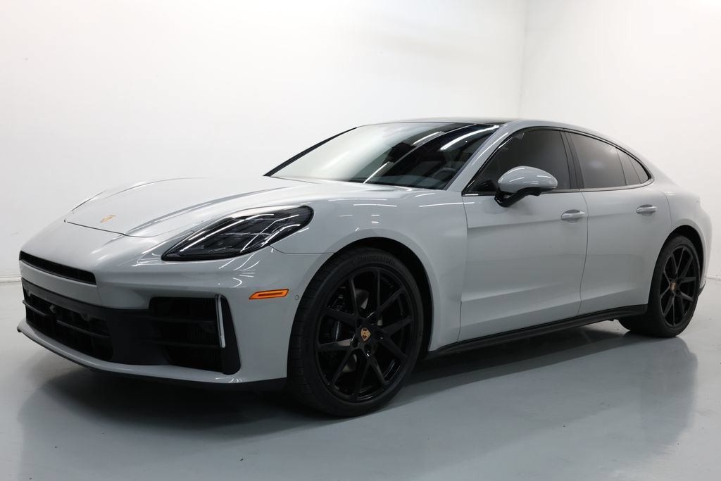 Used 2026 Porsche Panamera image 1