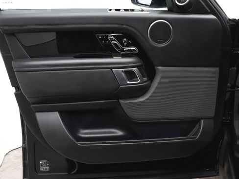 Used 2022 Land Rover Range Rover P525 Westminster Edition image 11