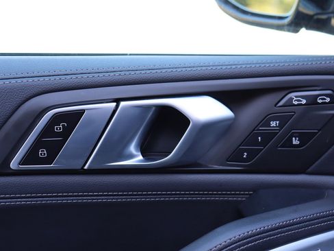 Used 2021 BMW X6 xDrive40i w/ Premium Package image 20