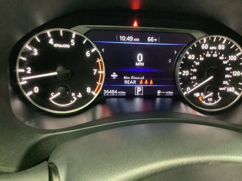Used 2023 Nissan Altima 2.5 SV FWD image 17