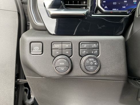 Used 2024 Chevrolet Silverado 1500 RST w/ Convenience Package II AWD/4WD image 18