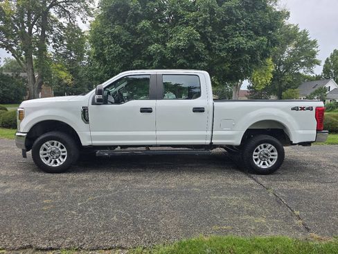 Used 2019 Ford F250 XL w/ STX Appearance Package AWD/4WD image 4