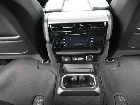 New 2026 Jeep Grand Wagoneer Limited AWD/4WD image 27