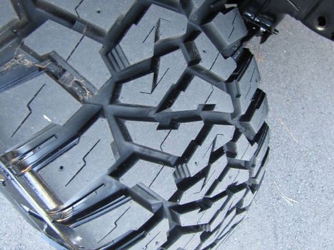 Used 2013 Ford F150 Raptor w/ Luxury Equipment Group AWD/4WD image 25