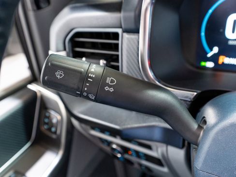 Used 2023 Ford F150 Limited image 39