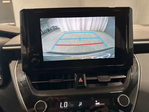 Used 2023 Toyota Corolla LE w/ Carpet Mat Package (TMS) FWD image 10