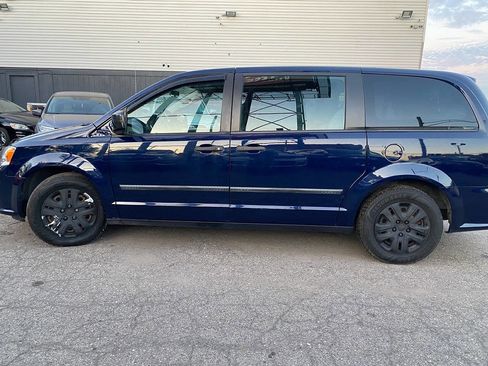 Used 2014 Dodge Grand Caravan American Value Package FWD image 11