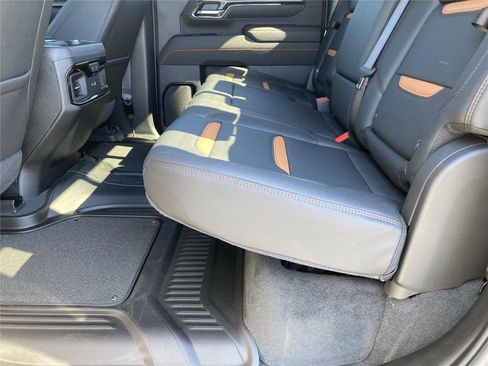 New 2026 GMC Sierra 2500 AT4 w/ AT4 Premium Plus Package image 18