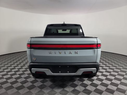 Used 2022 Rivian R1T Adventure AWD/4WD image 4