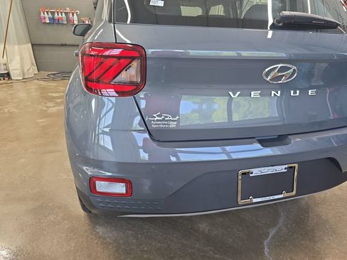 New 2026 Hyundai Venue SE FWD image 35