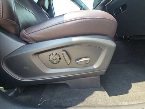 Used 2025 Ford Explorer Platinum RWD image 20