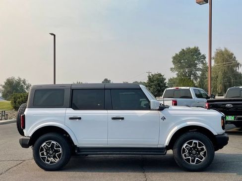 New 2026 Ford Bronco Outer Banks AWD/4WD image 2