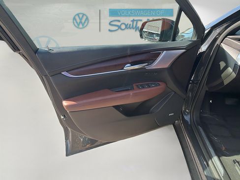 Used 2023 Cadillac XT5 Premium Luxury image 20