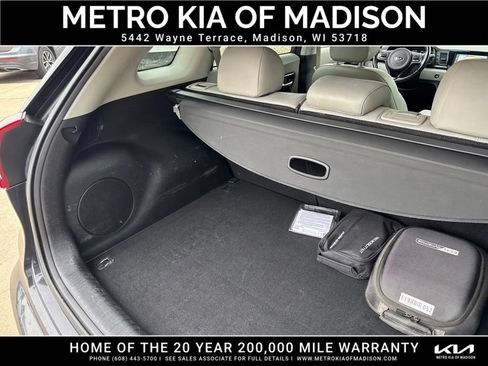 Used 2018 Kia Niro EX Premium FWD image 34