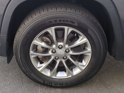 Used 2021 Jeep Cherokee Latitude Lux AWD/4WD image 13