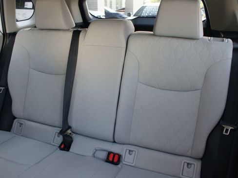 Used 2026 Toyota Corolla Cross LE AWD/4WD image 7