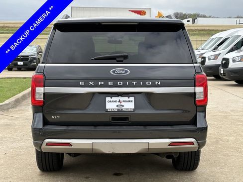 Certified 2022 Ford Expedition XLT image 7