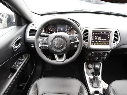 Used 2021 Jeep Compass Latitude AWD/4WD image 17