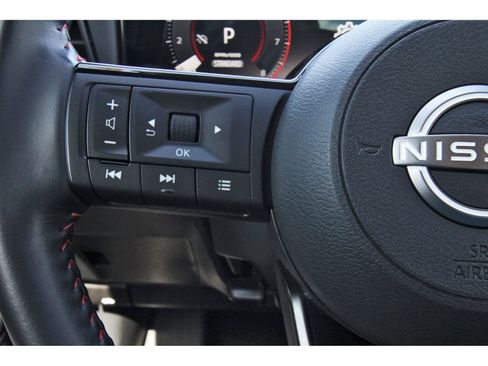 Certified 2025 Nissan Kicks SR image 18