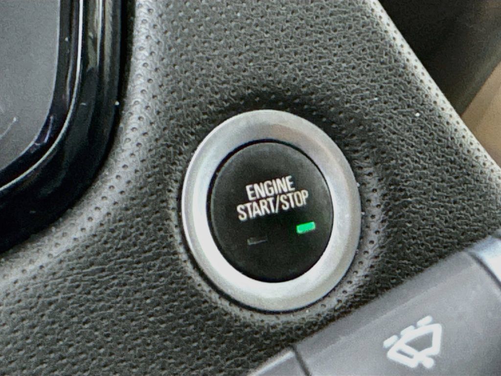 Used 2019 Cadillac XT5 Premium Luxury FWD image 19