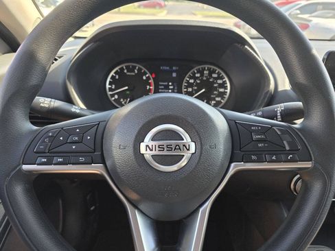 Used 2021 Nissan Sentra S FWD image 16