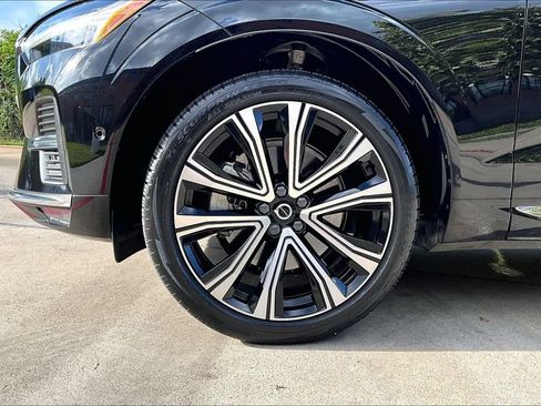 Used 2023 Volvo XC60 B6 Ultimate w/ Protection Package Premier AWD/4WD image 10