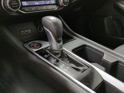 Used 2021 Nissan Sentra SV image 32