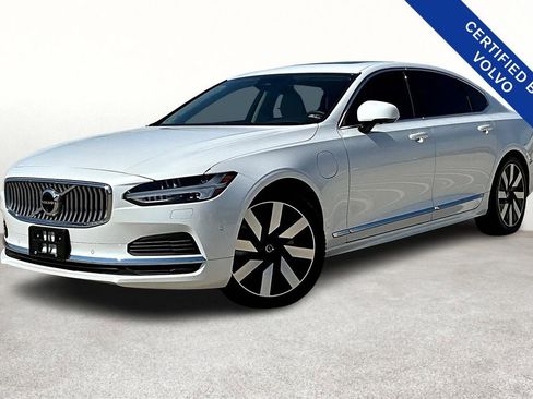 Certified 2024 Volvo S90 T8 Ultimate w/ Lounge Package image 15