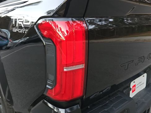 Certified 2025 Toyota Tacoma TRD Sport image 31