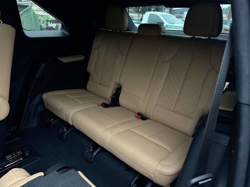 Used 2025 Cadillac Escalade IQ Luxury 2 image 29