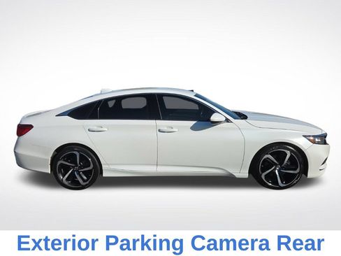 Used 2019 Honda Accord Sport image 2