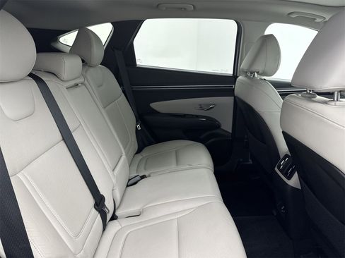 Used 2023 Hyundai Tucson Limited image 45