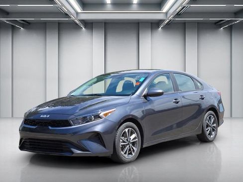 Used 2024 Kia Forte LXS FWD image 8