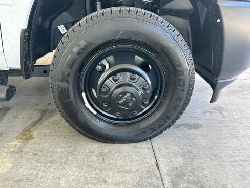 Used 2025 RAM 3500 Tradesman AWD/4WD image 22