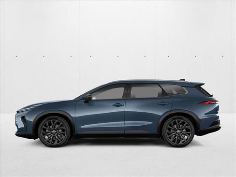 New 2025 Toyota Crown Signia image 2