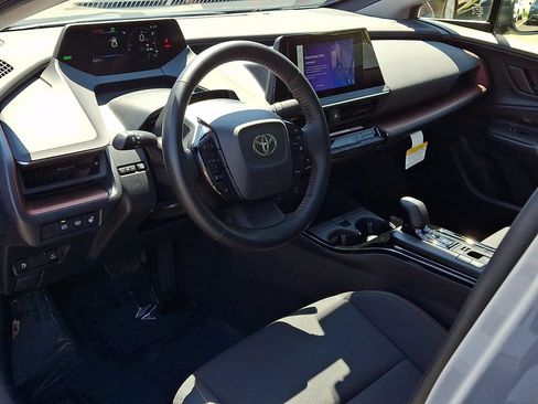 Certified 2025 Toyota Prius Plug-In Hybrid FWD image 15