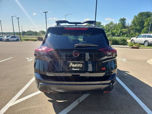 Used 2025 Nissan Rogue SV w/ Rock Creek Premium Package AWD/4WD image 4