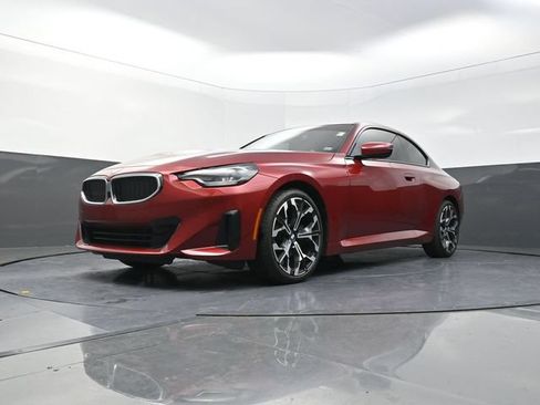 Used 2025 BMW 230i xDrive Coupe w/ M Sport Package AWD/4WD image 30