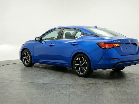 Used 2025 Nissan Sentra SV FWD image 6