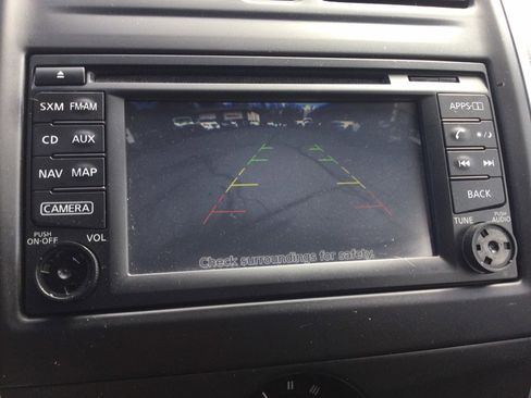 Used 2015 Nissan Versa w/ SL Tech Package FWD image 32