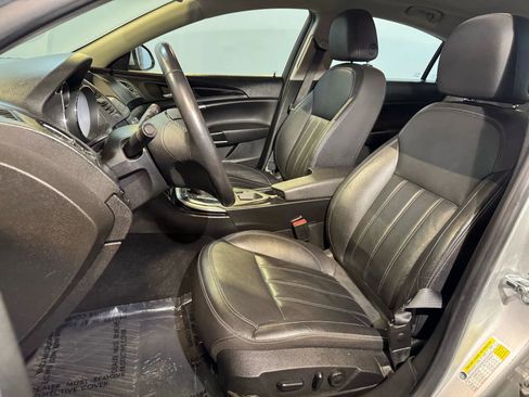 Used 2011 Buick Regal CXL FWD image 9
