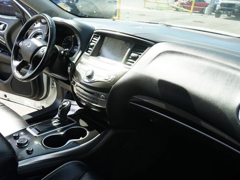 Used 2017 INFINITI QX60 Luxe w/ Premium Plus Package AWD/4WD image 16