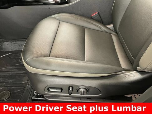 Certified 2024 Chevrolet Trax ACTIV w/ Sunroof Package image 9