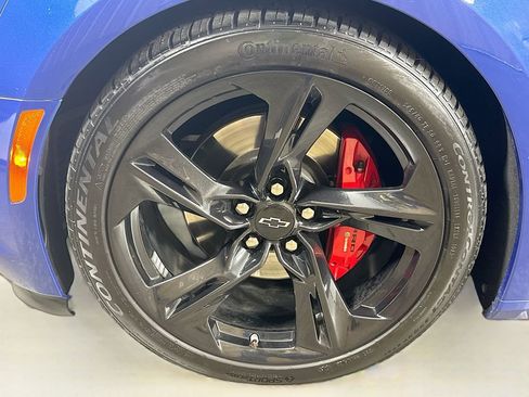 Used 2022 Chevrolet Camaro SS image 38